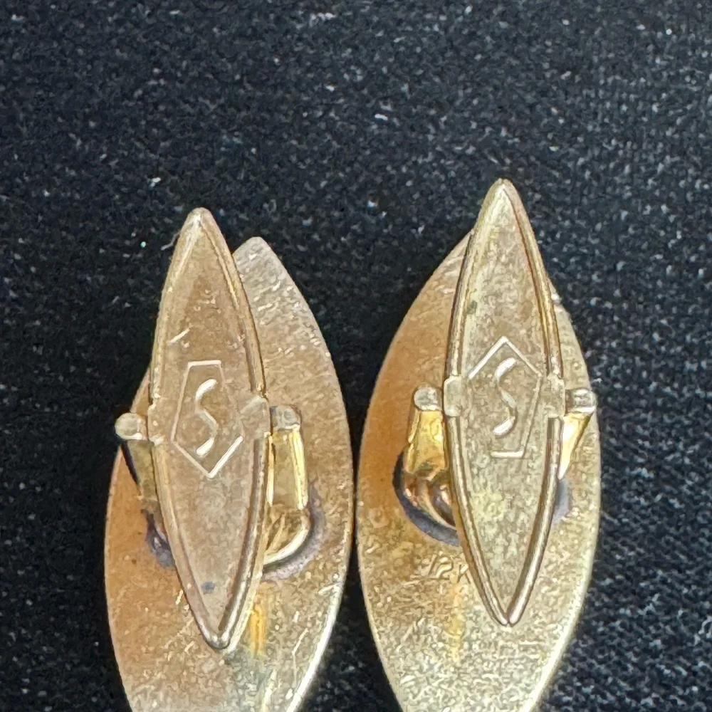 Vintage 1950s Swank men’s 12k GF Pat pending cufflinks w/ruby gem-like starburst